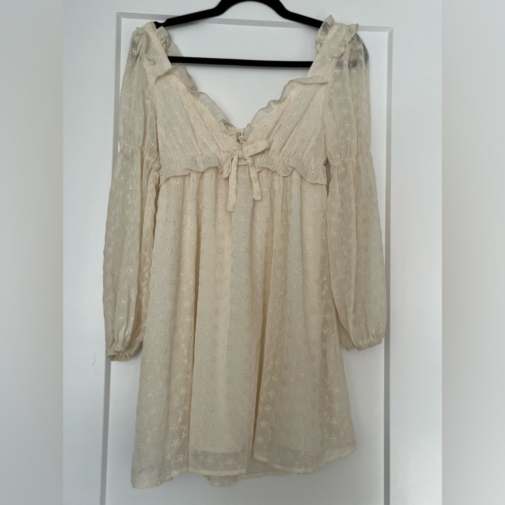 Storia Cream Lace Mini Dress